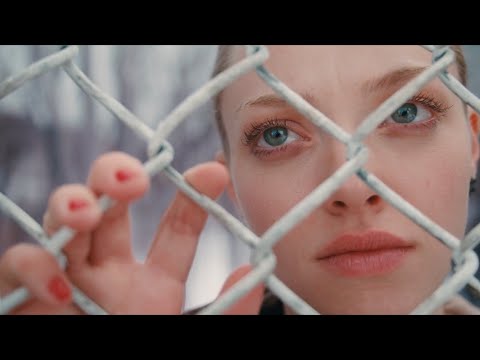 Videoclip de One of Those Girls — Avril Lavigne