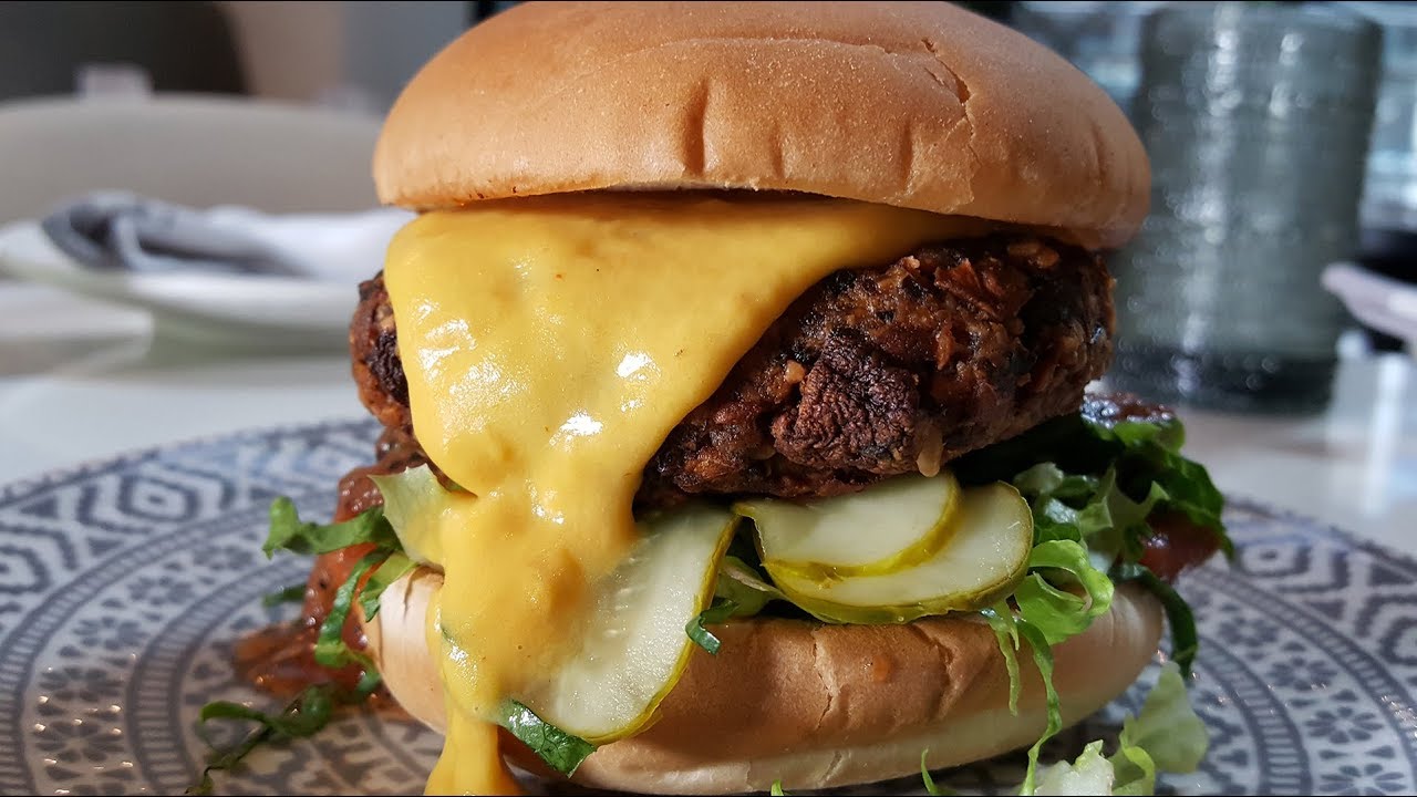 The secret recipe for plant-based vegan burgers | Chef David Lee, Planta