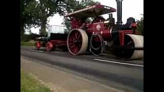 preview picture of video 'Allchin Steam Rolller 1131 on the road'