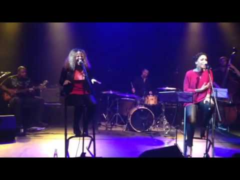 Enicé Mokamba with Leki - Theater Vooruit Boechout 2014