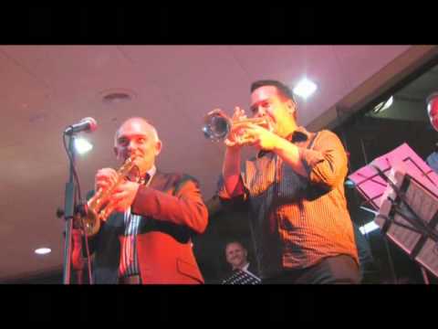 Jazz Musician James Morrison plays Scream Machine live