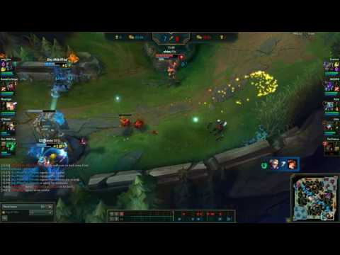 Playing Thresh against a poke lane