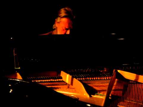 Bebeto von Buettner - À Rainha do Frango Assado (Hot Jazz Club)