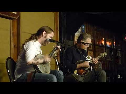 Bryan Sutton & Billy Strings "Frosty Morn"