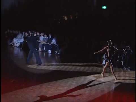 Slavik Kryklyvyy & Karina Smirnoff - Cha Cha (WSSDF2003)