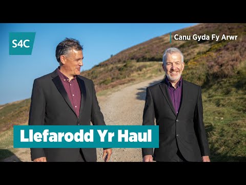 Llefarodd Yr Haul | Canu Gyda Fy Arwr - Rhys Meirion a Robat Arwyn