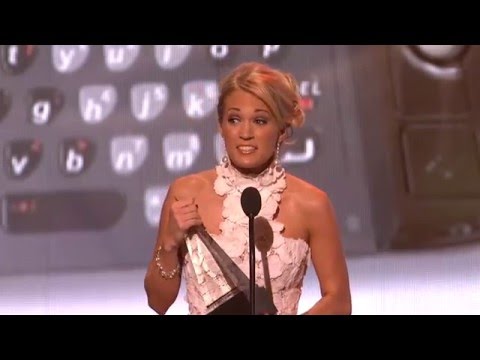 Carrie Underwood Wins T-Mobile Text-In Award - AMA 2007