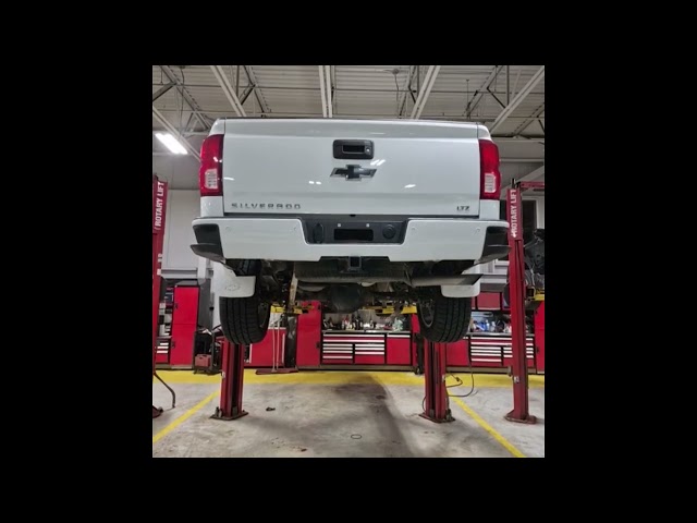 2018 Chevrolet Silverado 1500 Crew Cab 4x4 LTZ / Short Box in Cars & Trucks in Barrie