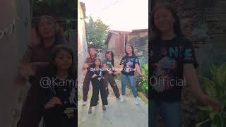 Download lagu BUNGA & LISA LAGI SAMA SIAPA TUH⁉️😍 #kampungkeramatofficial #dance #shorts mp3