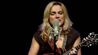 Rhonda Vincent - Is the Grass Any Bluer?