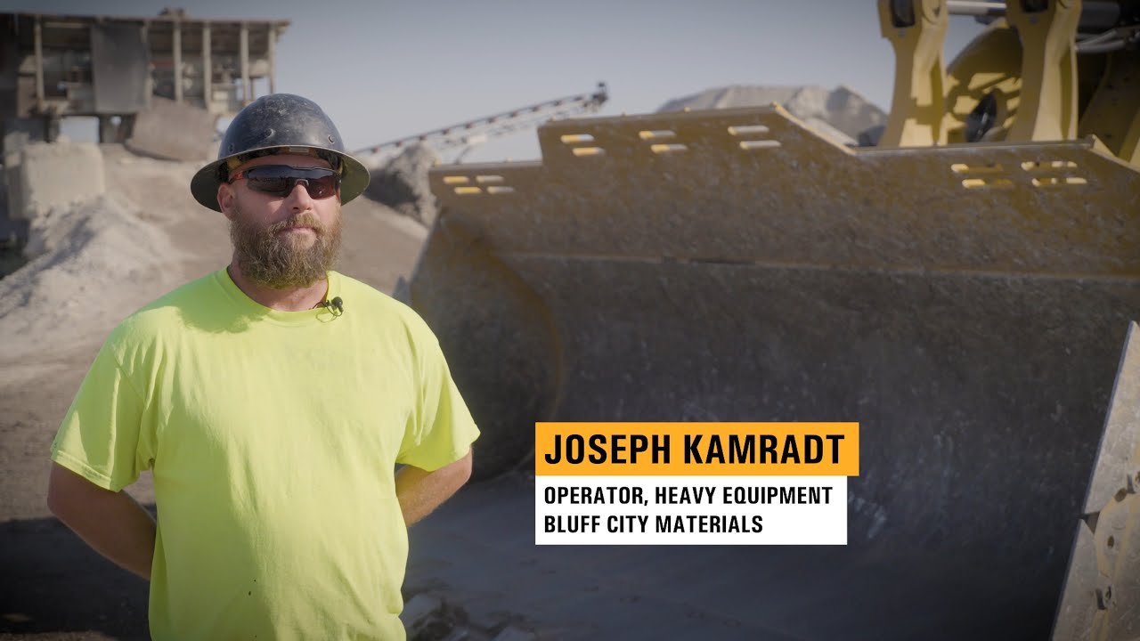 Customer Testimonial - 988 GC Large Wheel Loader (YouTube)