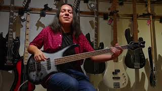 Video thumbnail for Jackson Spectra Bass JS3 Silverburst by Meylar López
