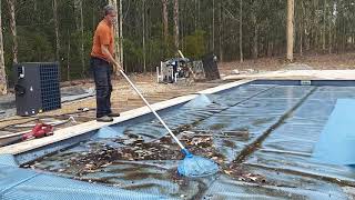 Cleaning mess off a pool cover - Aussie UnderCover®