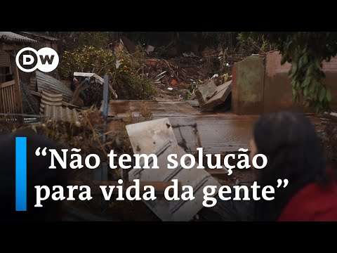 Água baixa e revela cidade devastada no Rio Grande do Sul