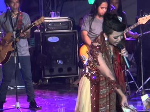 MONATA LIVE APSELA 2014 - RENA KDI KELOAS