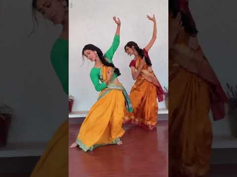 Adharam Madhuram | Dancecover | #ytshorts #ytshortsindia #trending #viral #adharammadhuram #krishna