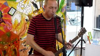 The Beast With 5 Hands &amp; A New England, by Kepi Ghoulie (Acoustic) @ Roodkapje Rotterdam (2012)