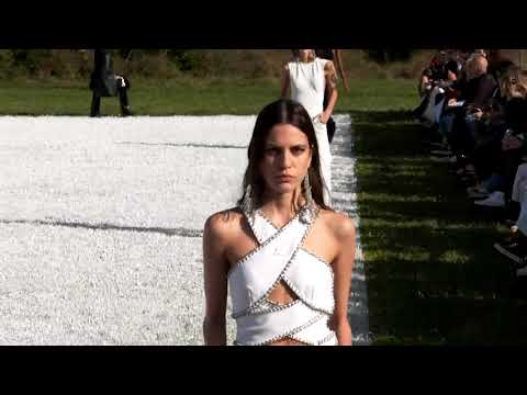 Courreges Paris Woman SS 2022