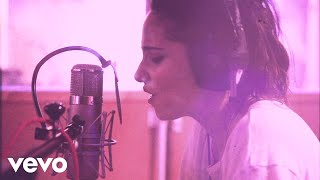 KT Tunstall - The River (Acoustic)