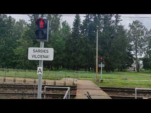 Pociąg elektryczny ER2T Sloka-Ryga na p.z. Babite. Łotwa.