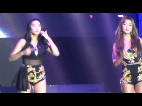 [KCON6 FANCAM HD] SISTAR - Hyorin and Bora's Gwiyomi