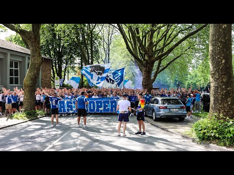 Bochum Fans / Ultras Fanmarsch zum Stadion vor dem Spiel gegen Leverkusen 12.05.2024