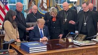 Katolik piskoposlar Oval Ofis'te Trump için dua ediyor