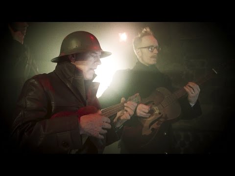 100 years of the ukulele in 6 minutes - BBC Arts