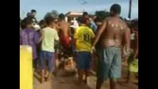 preview picture of video 'a derrubada do judas em São Luis do Curu_'