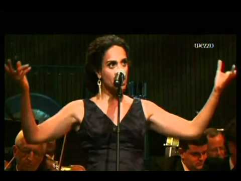 Noa (Achinoam Nini) & the JSO - Chicken-Coop Aria אריה בלול התרנגולות