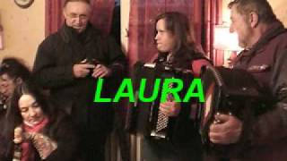 preview picture of video 'Le retour de LAURA.mpg'