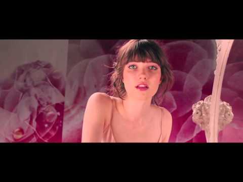 FERRAGAMO SIGNORINA 60"