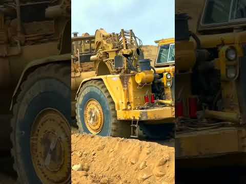 Loading And Transporting The Cat 352F Excavator! #shorts