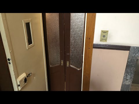 Unknown Elevator from 1908 in a residential building, Berlin-Charlottenburg