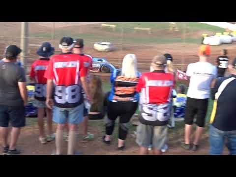 Ht1. Summer Slam 3, Zac 17yrs beats his dad Matt to win his first ever Super Sedans race 28/12/2019