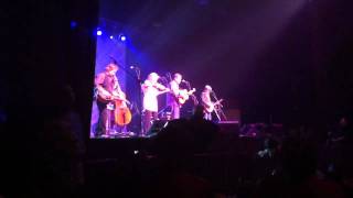 Alison Krauss &amp; Union Station - &quot;Sawing On The Strings&quot;