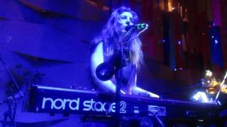 "Everytime Boots" Julia Holter en Lima