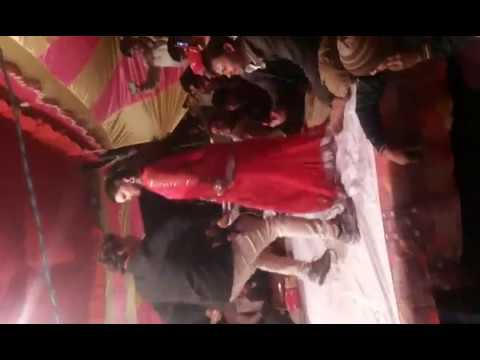 Bhojpuri hot stage show-FARAK TOHAR TIGHT LAGATA