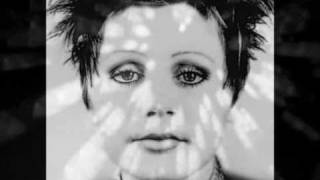 Cocteau Twins - Garlands (Live At The Hammersmith 1983).