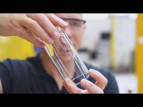 Video Thumbnail: Alte DDR-Erfindung Revolutioniert den Glasmarkt: So werden unkaputtbare Gläser hergestellt!