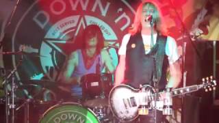Joe Elliott's Down 'N' Outz - live DVD clip