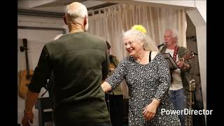 Multihuset fyn Palle Jørgensen og Mine billeder fra en hyggelig musik aften fredag 10 april 2026