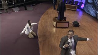 🔥😭 WHEN THE GLORY FALLS...TAG TEAM WORSHIP w/ Micah Stampley &amp; Geoffrey Golden