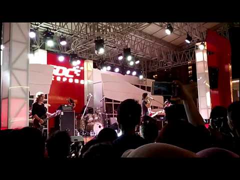 Once feat Ridho "SLANK" Menyanyikan "when I see u smile" by BAD ENGLISH