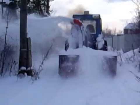 Шнекороторный снегоуборщик.Первый снег.