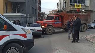 Kamyonun çarptığı otomobil sürücüsü yaralandı