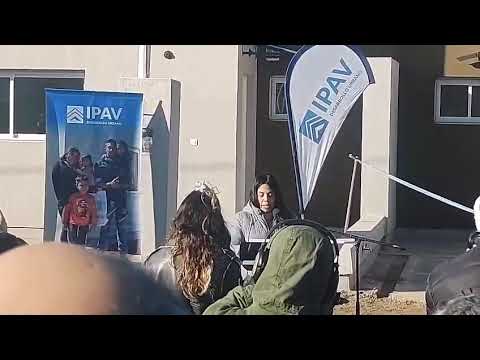 Anguil: Ziliotto entregó 25 viviendas, anunció 15 más y la construcción de un SUM