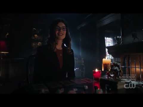 Riverdale 6x15 Heather and Cheryl are see to future cards when Tabitha visit Archie on hospital