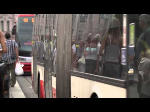 Besipky - Vybrzdění autobusu