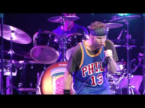 Pearl Jam - Sweet Lew - The Spectrum, Philadelphia, PA-10/31/09-Night 4